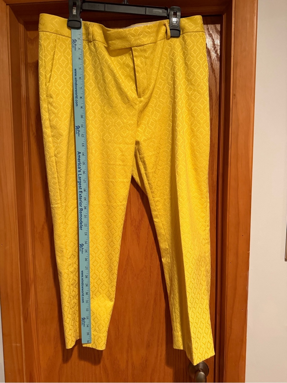 Banana Republic yellow capri size 14